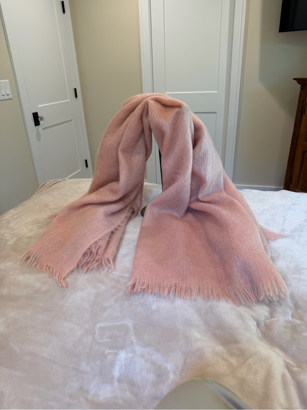Lochcarron of Scotland Mohair Soft Pink Cozy Throw Blanket
